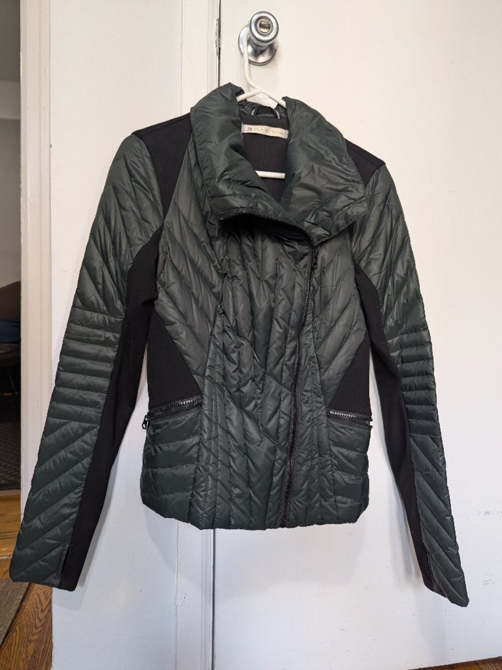Blanc Noir Motion Panel Puffer Jacket Green - Down Filled